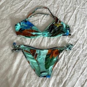 Vitamin A print bikini